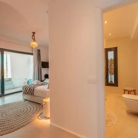 Shark Villa *
